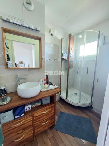 Pau (64000) T3 lumineux avec terrasse, vue Pyrénées, garage, cave et parking