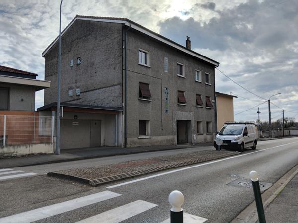 Neyron - Appartement T3 en rez-de-chaussée - Fort potentiel