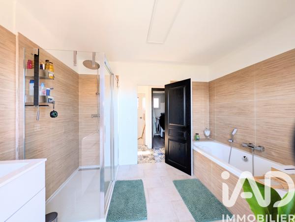 Maison à vendre 7 pièces 170 m² Vedène