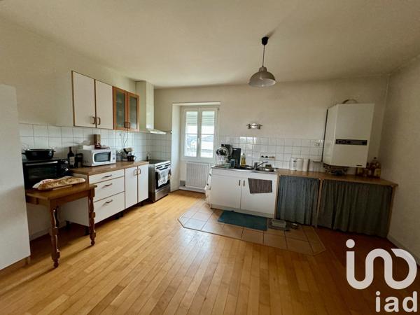 Appartement 4 pièces de 81 m² à Cognac (16100)