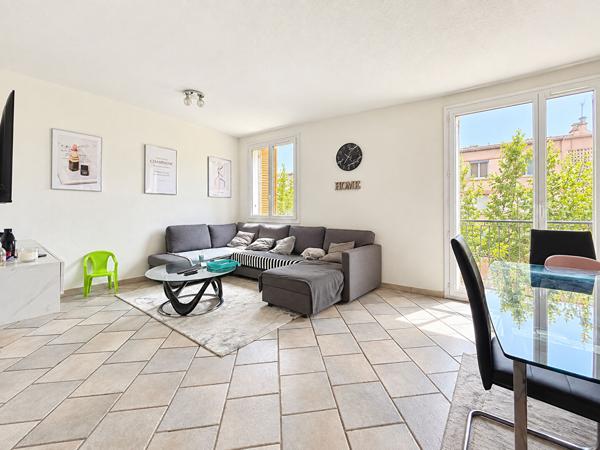 FREJUS PLAGE - Proche mer ? T4 lumineux en étage élevé avec balcon