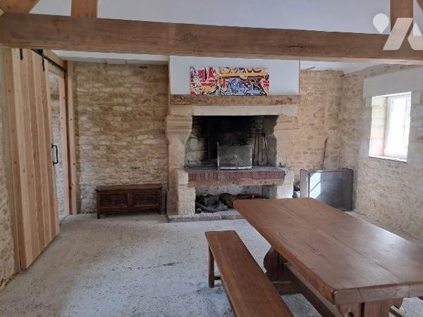 BELLE PROPRIETE EN PIERRE