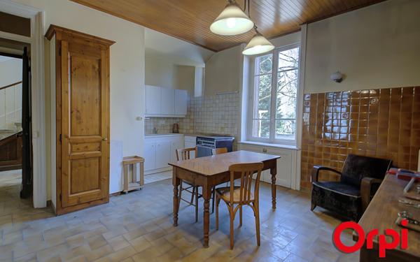 Maison à vendre    15 pièces • 302 m2 Les Avenières