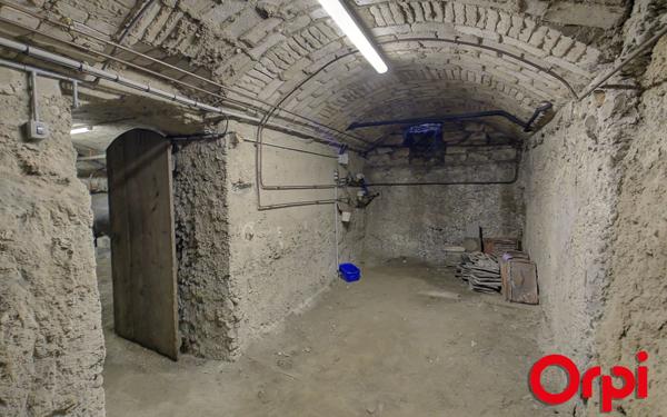 Maison à vendre    15 pièces • 302 m2 Les Avenières