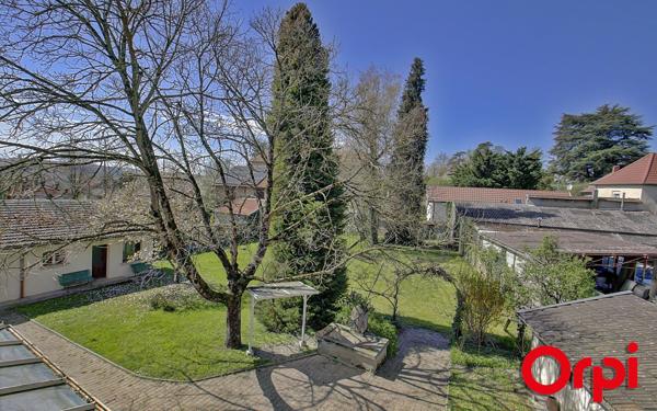 Maison à vendre    15 pièces • 302 m2 Les Avenières