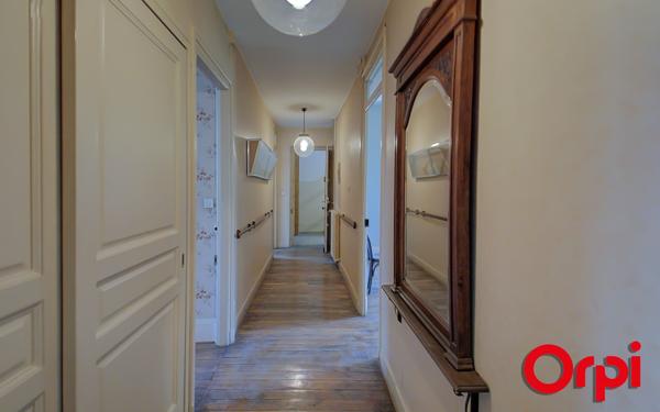 Maison à vendre    15 pièces • 302 m2 Les Avenières