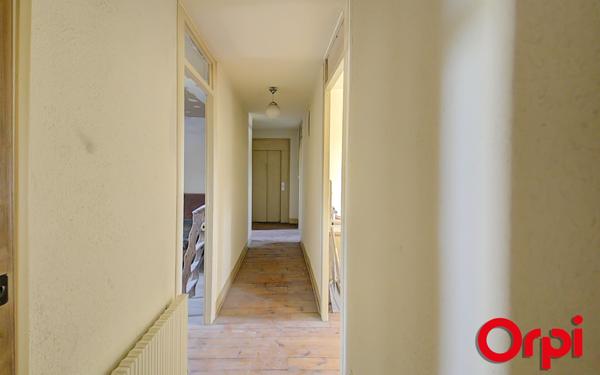 Maison à vendre    15 pièces • 302 m2 Les Avenières