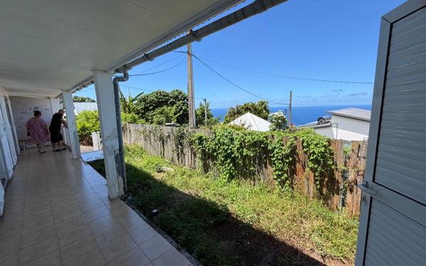 Maison à vendre    4 pièces •  Saint-Joseph