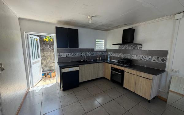 Maison à vendre    4 pièces •  Saint-Joseph