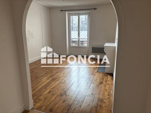 Location Appartement 2 pièces 47.28 m² - 19 RUE MARX DORMOY Paris 75018