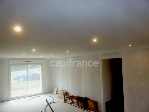 Ensemble immobilier proche de Lyon