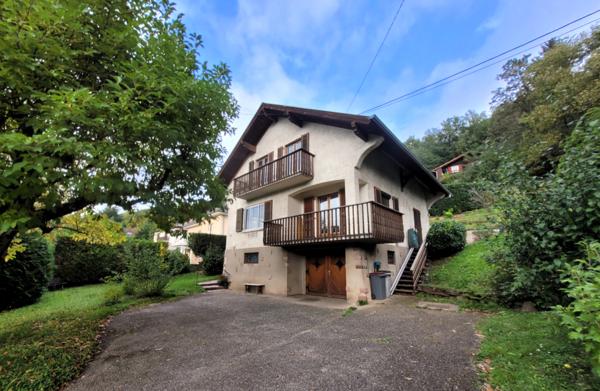 Munster (68140) Grande maison bi-famille sur 11,32 ares à Munster