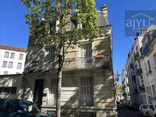 Immeuble
         9 pièces
        - 220 m² 490 000 € *