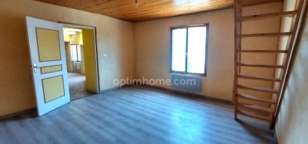 Appartement et sa dépendance rénovée entièrement proche de toutes commodités !!