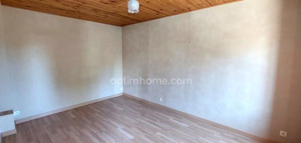 Appartement et sa dépendance rénovée entièrement proche de toutes commodités !!