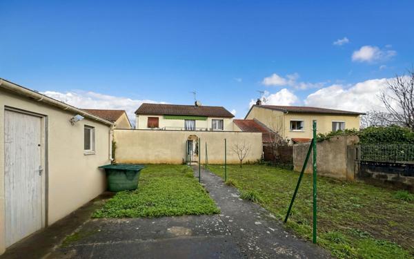 Maison à vendre    5 pièces • 172 m2 Boulazac