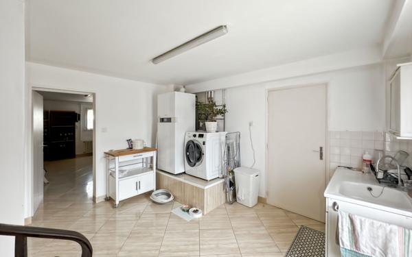 Maison à vendre    5 pièces • 172 m2 Boulazac