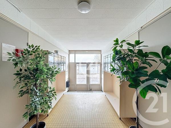 Appartement T3 à vendre  3 pièces - 66 m2 CRAVANCHE - 90