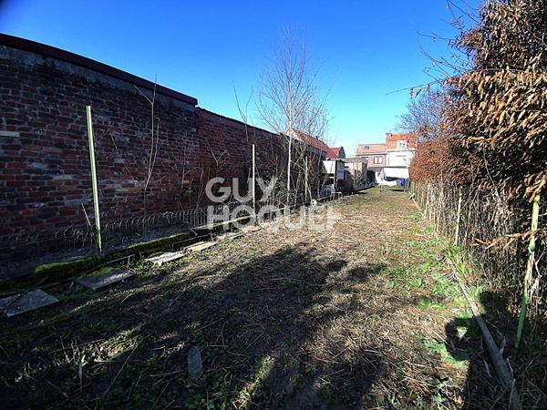 Terrain 300 m² à La Chapelle d'Armentieres