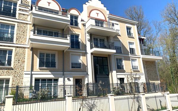 Appartement à vendre    4 pièces • 104,65 m2 Châtenay-Malabry