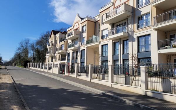 Appartement à vendre    4 pièces • 104,65 m2 Châtenay-Malabry
