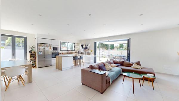 RARE Maison de Plain-pied de 120m² + garage + piscine