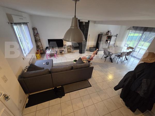 ⭐ MAISON FAMILIALE À CHAMPAGNÉ – UN BIEN OÙ IL FAIT BON VIVRE ⭐