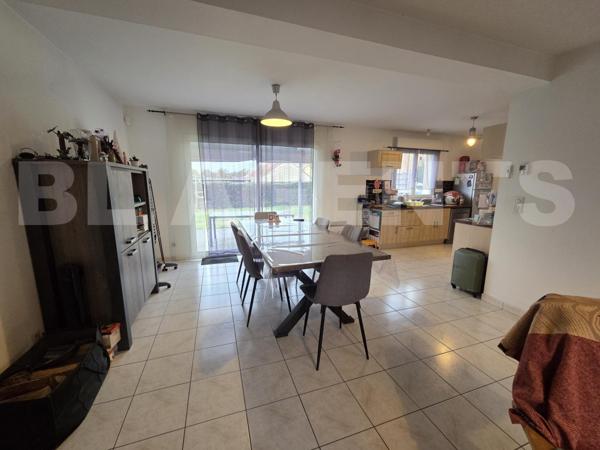 ⭐ MAISON FAMILIALE À CHAMPAGNÉ – UN BIEN OÙ IL FAIT BON VIVRE ⭐