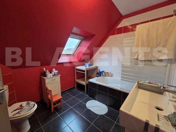 ⭐ MAISON FAMILIALE À CHAMPAGNÉ – UN BIEN OÙ IL FAIT BON VIVRE ⭐