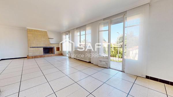 Castelnau le Lez, maison 160 M2 garages et atelier