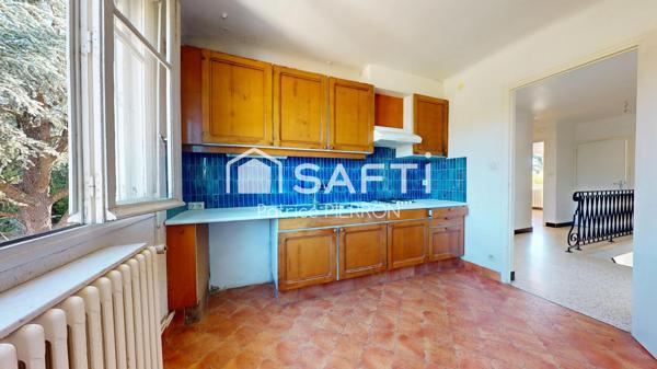 Castelnau le Lez, maison 160 M2 garages et atelier