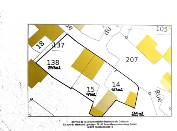 Maison ancienne + dépendances à rénover