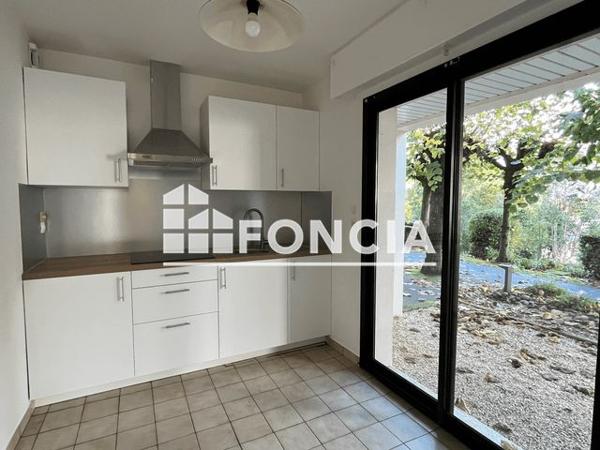 Location Appartement 3 pièces 70.3 m² - 7 ALLEE DU CLOS DE RIBRAY Niort 79000