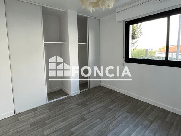 Location Appartement 3 pièces 70.3 m² - 7 ALLEE DU CLOS DE RIBRAY Niort 79000