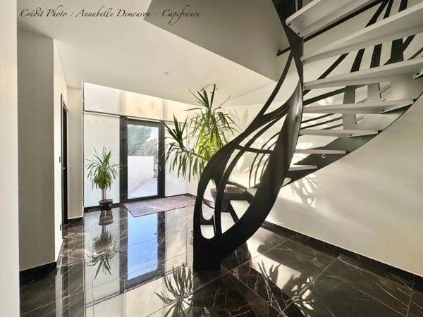 Villa contemporaine d'architecte à vendre 7 pièces CHATELGUYON (63)