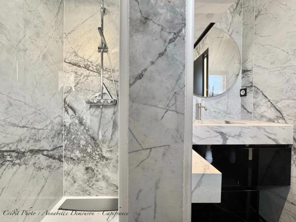 Villa contemporaine d'architecte à vendre 7 pièces CHATELGUYON (63)