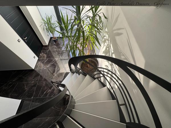 Villa contemporaine d'architecte à vendre 7 pièces CHATELGUYON (63)