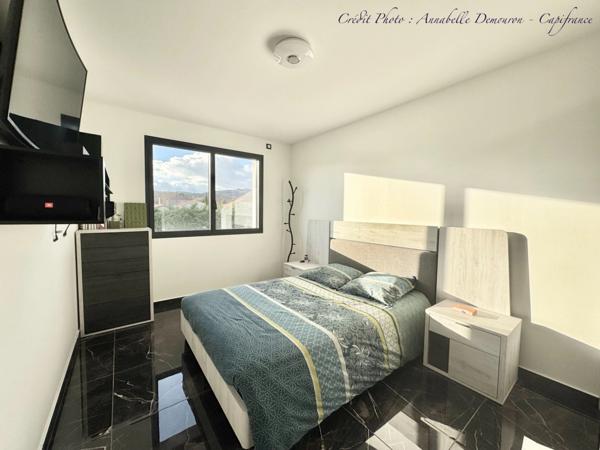 Villa contemporaine d'architecte à vendre 7 pièces CHATELGUYON (63)