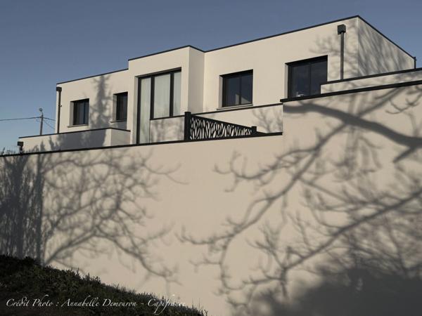 Villa contemporaine d'architecte à vendre 7 pièces CHATELGUYON (63)
