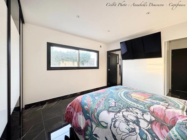 Villa contemporaine d'architecte à vendre 7 pièces CHATELGUYON (63)