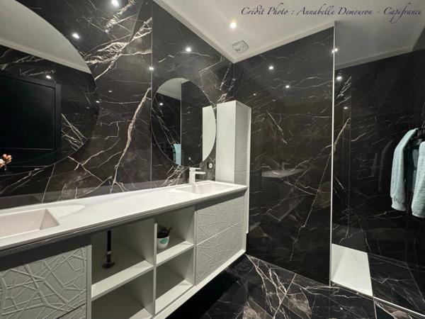 Villa contemporaine d'architecte à vendre 7 pièces CHATELGUYON (63)