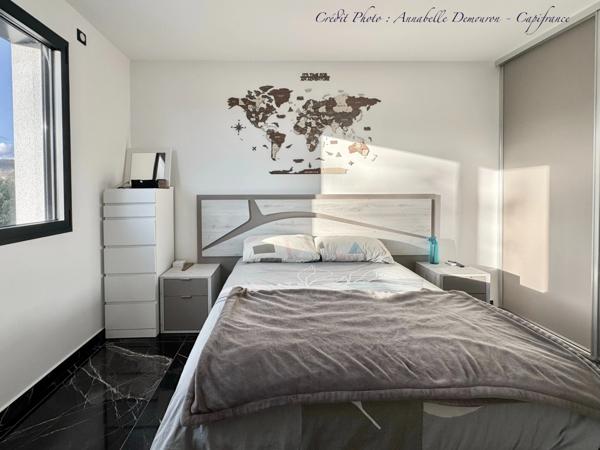 Villa contemporaine d'architecte à vendre 7 pièces CHATELGUYON (63)