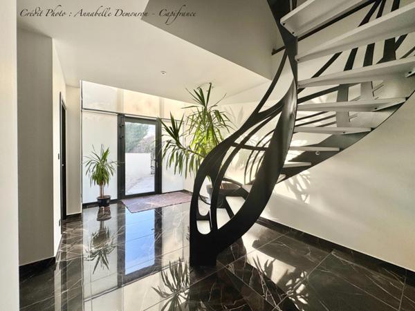 Villa contemporaine d'architecte à vendre 7 pièces CHATELGUYON (63)