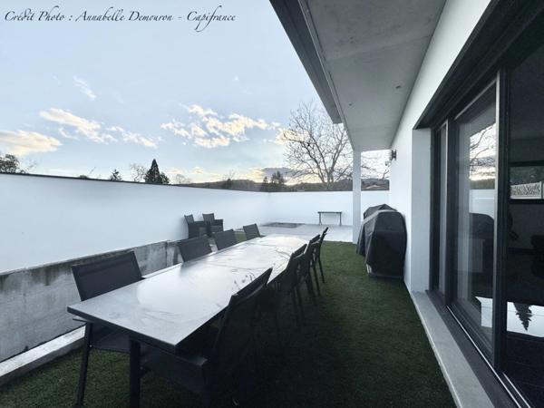 Villa contemporaine d'architecte à vendre 7 pièces CHATELGUYON (63)