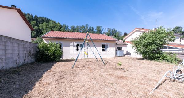 À vendre Maison 4 pièces 76 m² - Le Chambon-feugerolles 42500