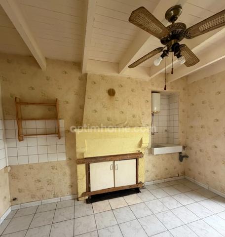 Taponnat. Maison 64 m² à rénover avec dépendances sur terrain de 1471 m²