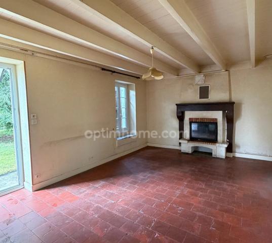 Taponnat. Maison 64 m² à rénover avec dépendances sur terrain de 1471 m²