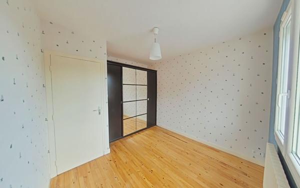 Maison à louer    6 pièces •  Chatuzange-le-Goubet