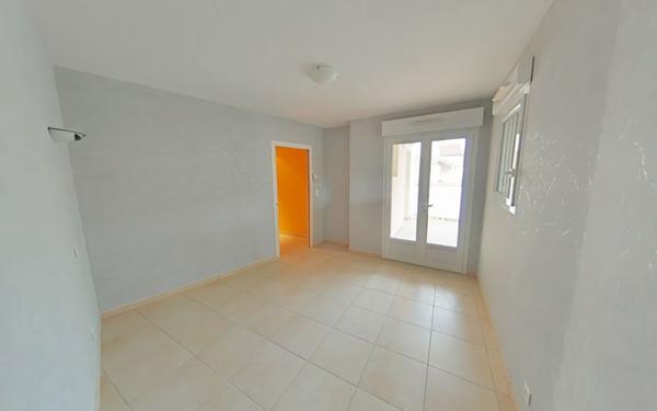 Maison à louer    6 pièces •  Chatuzange-le-Goubet