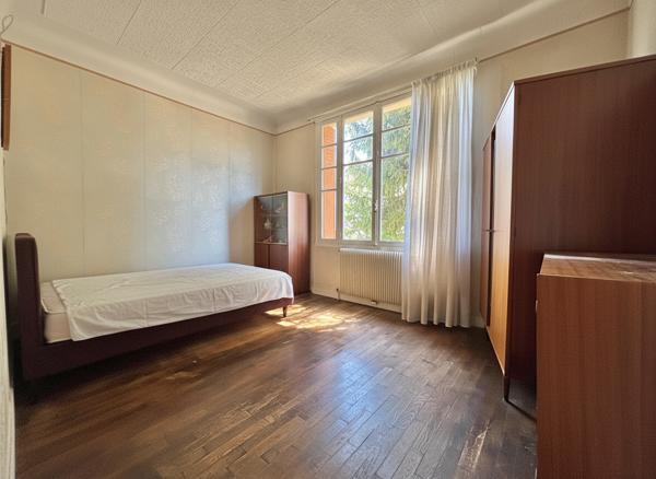 A vendre maison indépendante à rénover !